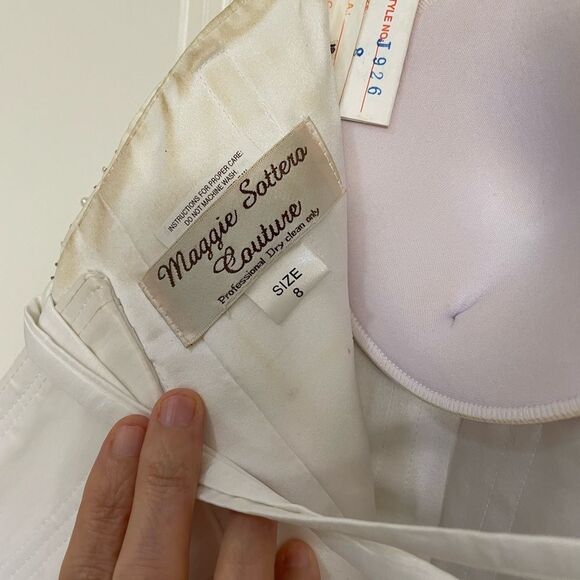 Maggie Sottero wedding dress size 8! - Picture 10 of 16